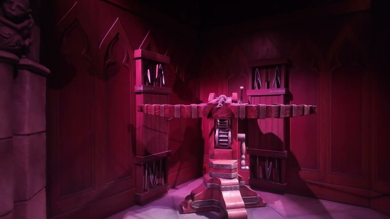 Mystic Manor | Hongkong Disneyland