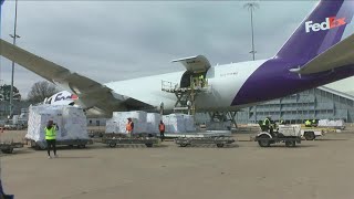 FedEx pilots continue fight for new contracts
