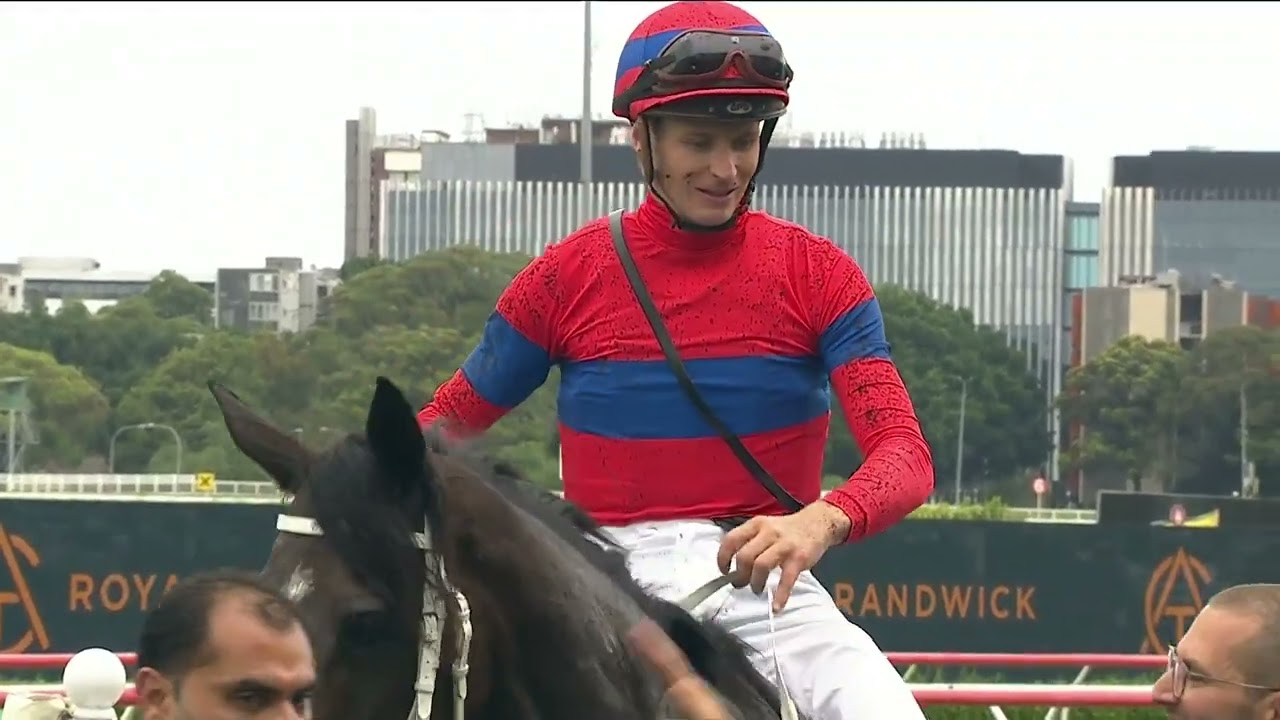 Verry Elleegant wins the 2022 Chipping Norton Stakes