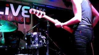 Band of Skulls - Impossible (Live Lounge, September 7th, 2009)