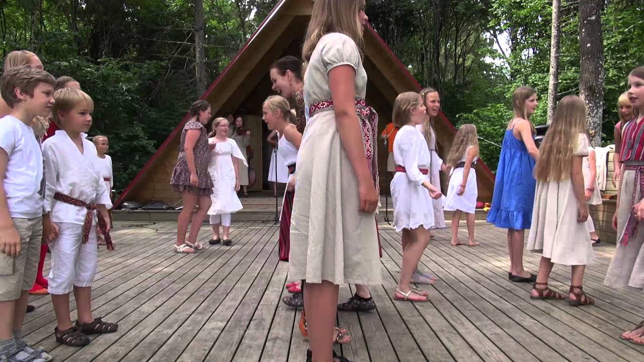 Salutaguse Laste Oma Folk II 2013, 14 TANTSIJAD   Kolm paari