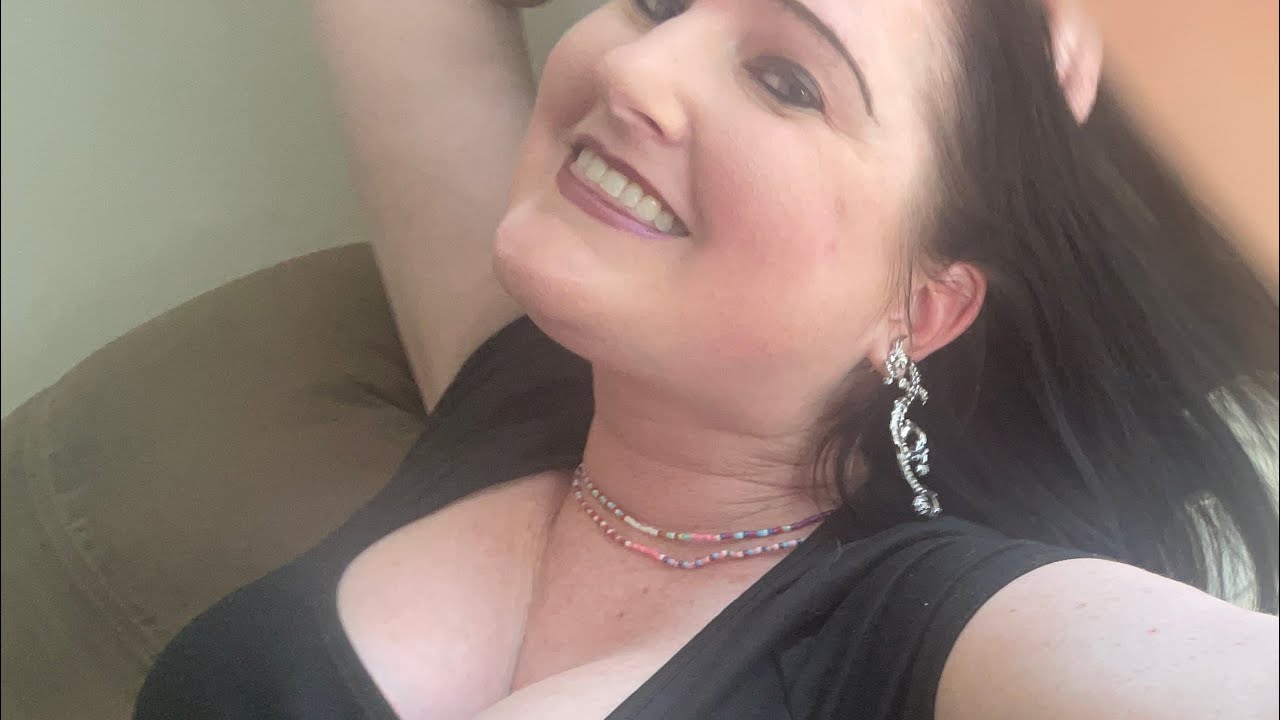 I’m your unique seed bead jewelry girl! Jewelry should be more affordable and that’s what I do 🤗