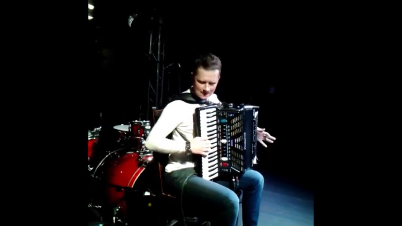 туманы макс барских cover O Muzyk@ Kyiv accordion music