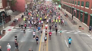 Watch now: Start of the Quad Cities Marathon