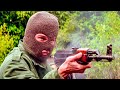IRA自由戦闘員が街を戦場に変える | デビル | 映画シーン