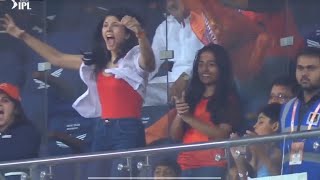 Kavya Maran Jumping In The Stand When Srh Got 1St Wicket Kavya Maran Reaction Today