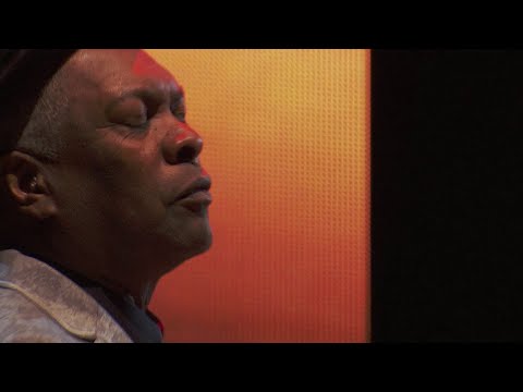 Time Is Tight - Booker T. & Steve Cropper. Live Guitar Festival New York 2013.