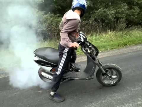 Stunt Peugeot Vivacity I Crash - Youtube