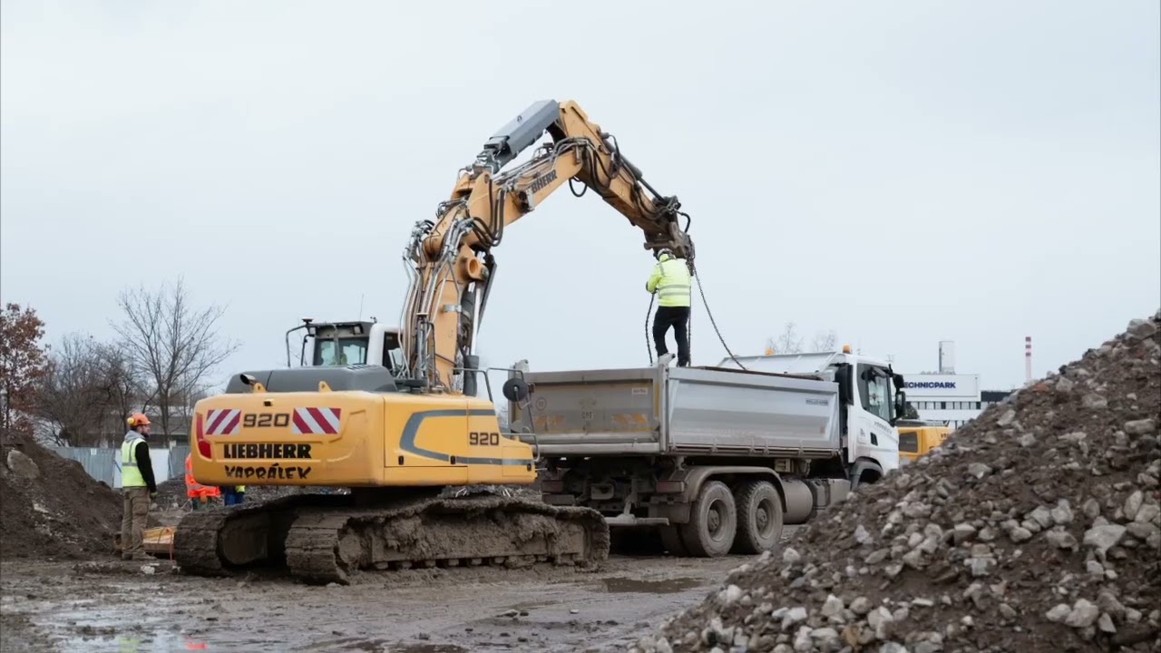 Logicor Prumyslova -  construction start