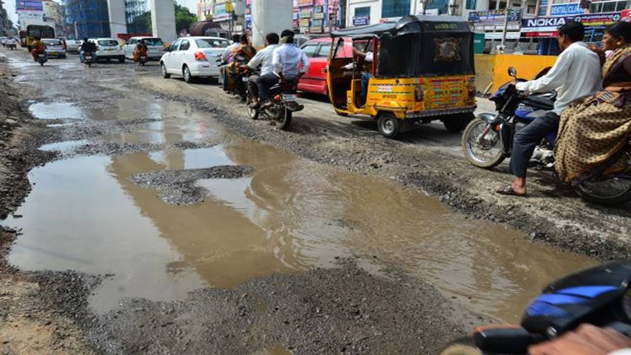 telugu news online live Rains crumble Hyderabad roads | City Roads damaged Due To Heavy Rains | LB Nagar