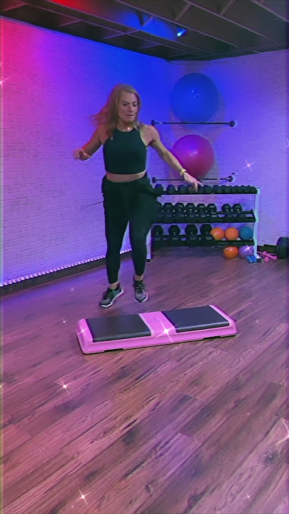 STEP AEROBICS WORKOUT PREVIEW!!! STEP CLASS 262 CDORNERFITNESS