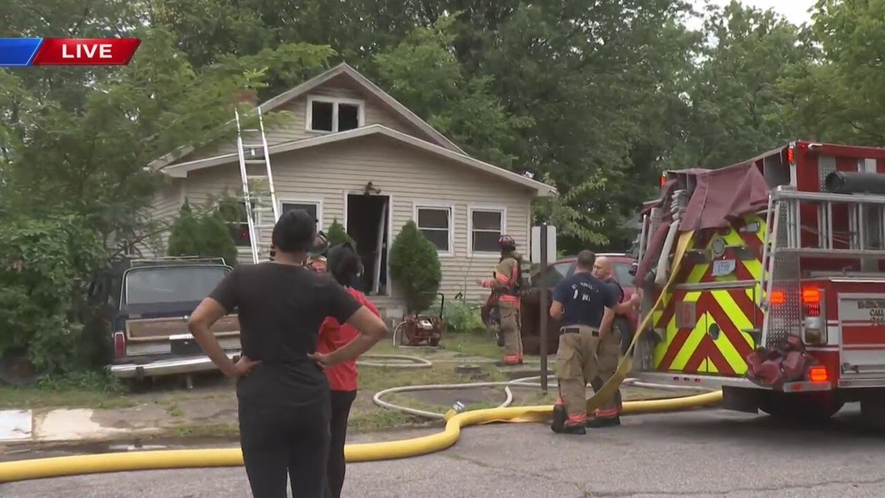 Firefighters Battle House Fire on Covert Avenue - YouTube