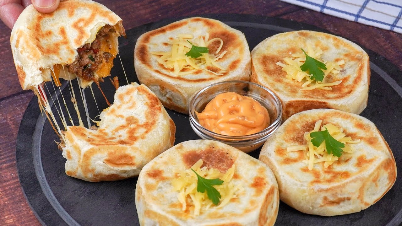 أروع فطائر في المقلاة محشية بالكفتة و الجبن - جد لذيذة ضروري تجربوها