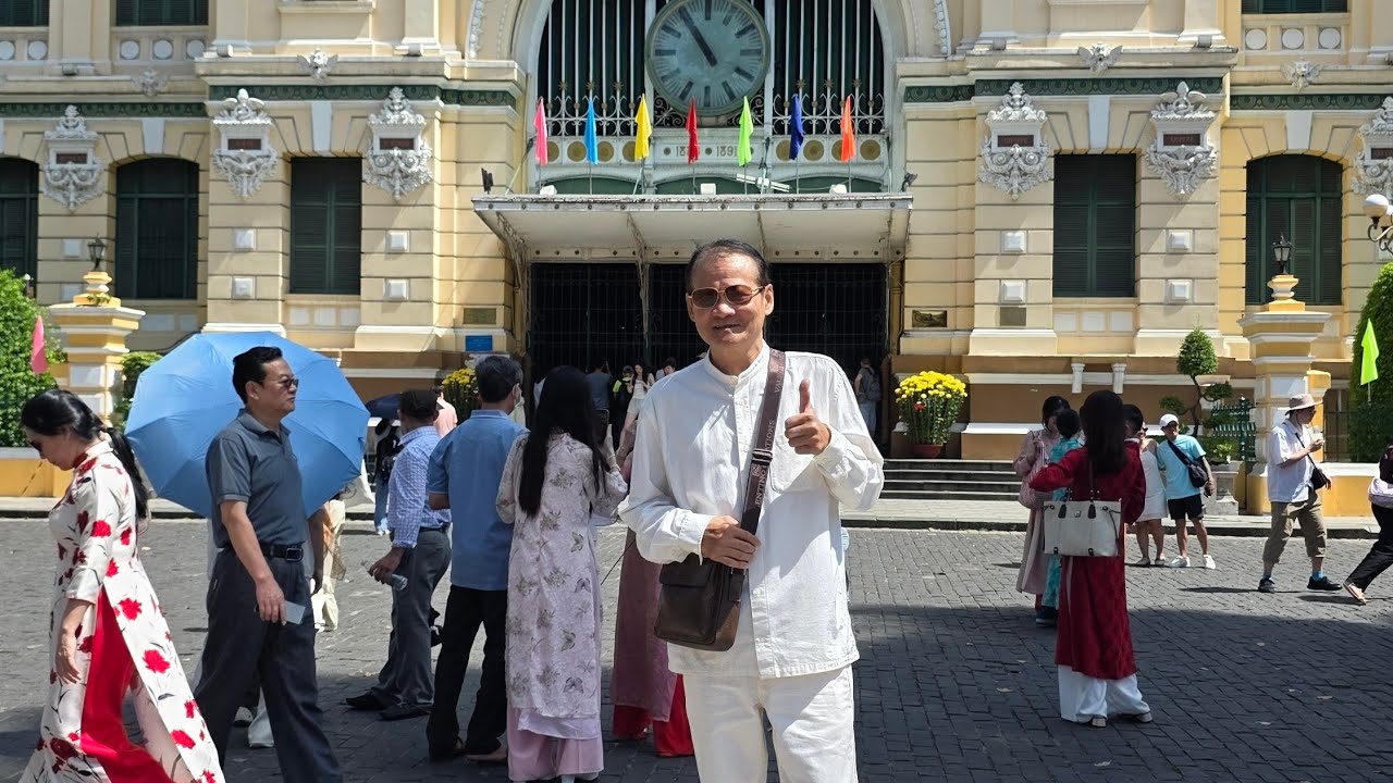Mùng 1 Tết bơ vơ giữa Sài Gòn, sang năm giờ này chắc Nha Trang đỡ bơ vơ hơn...