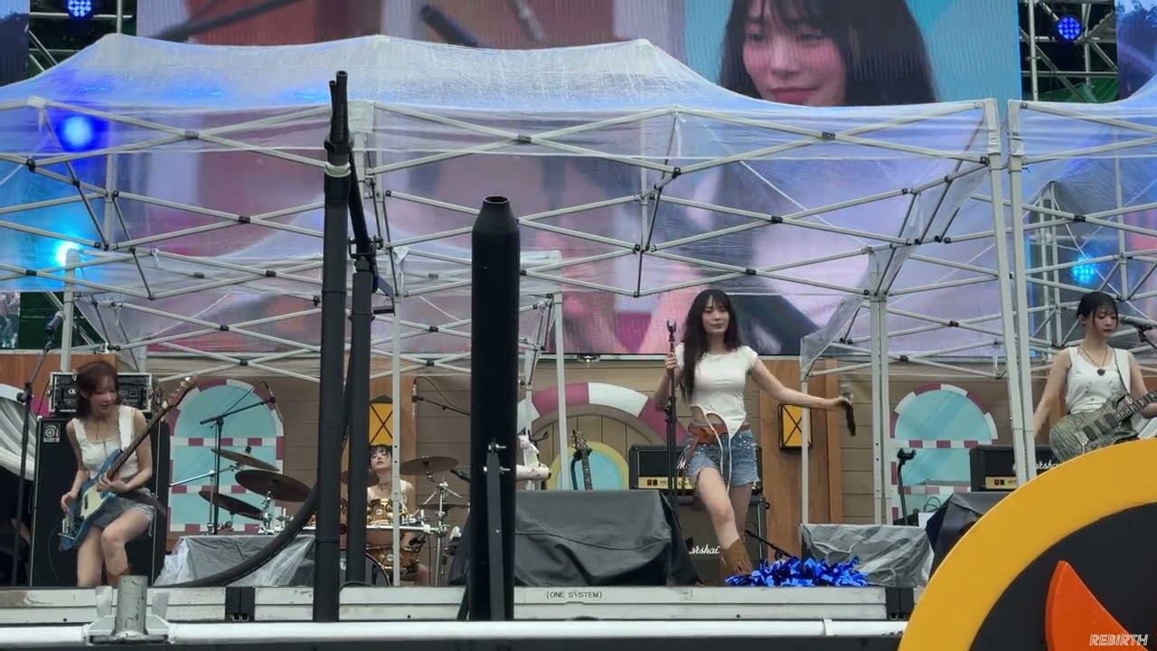 QWER 캐리비안베이 워터 뮤직 풀파티 직캠 4인 full 4k 250719 by reBirth