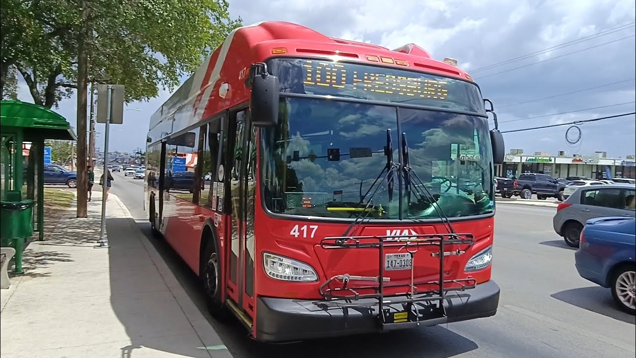 No.009★ハングリーバス★RED★GREEN★pop-x★ Hey Gang.. VIA Bus New Flyer XN40 Unit #417 (Tough ol cookie