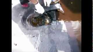 防水層に貯まる水