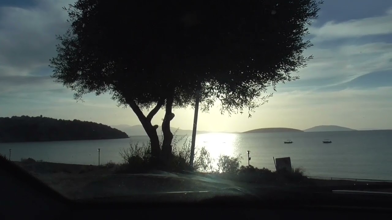 KATANA 291023 6 ZUZIEHENDE ZEITBLASE