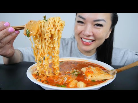 SPICY SAMYANG NOODLE STEW TYPE (ASMR EATING SOUNDS) LIGHT WHISPERS | SAS-ASMR