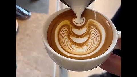 Latte Art ▪︎ Tulip Stack