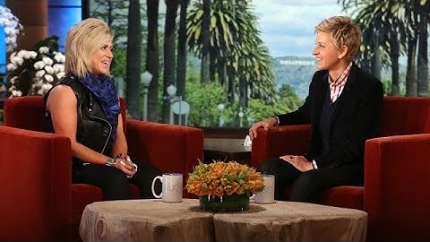 Theresa Caputo Reads Ellen