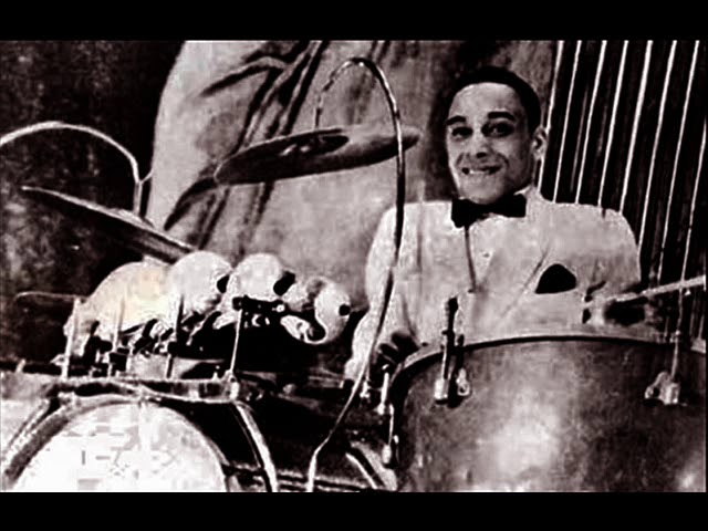 在 YouTube 上觀看「Chick Webb And His Orchestra - Rusty Hinge」 在 YouTube 上觀看「Chick Webb And His Orchestra - Rusty Hinge」