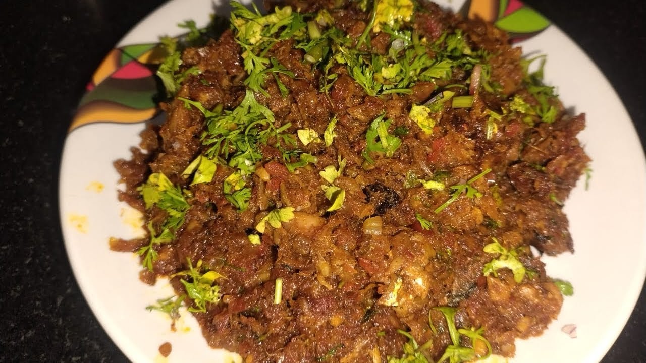 झणझणीत सुक्या बांगड्याची चटणी | Sukya Bangdyachi Chatni | Tadka Marathi by Mangesh