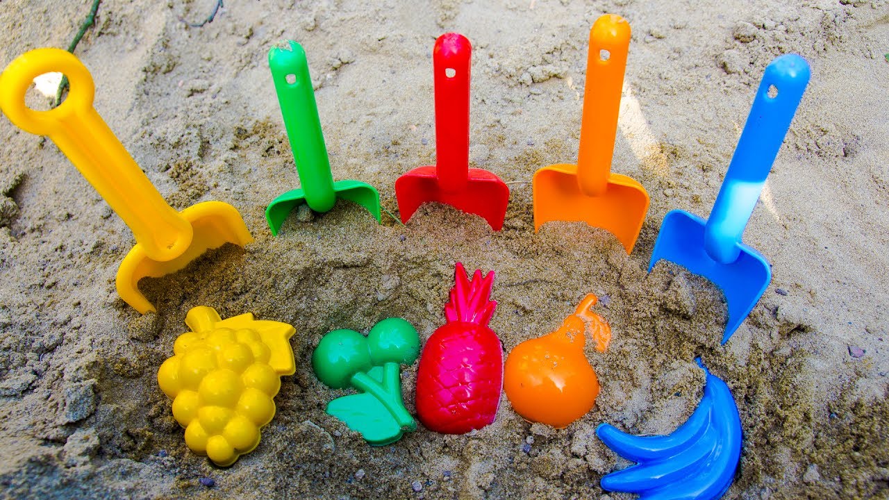 Learn Colors with Shovel Toys for Children, Toddlers and Babies Play