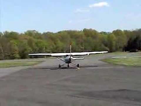 Cessna 152 Central Jersey Airport (47N) Manville, NJ Saturday May 5, 2007 IN THIS VIDEO, watch as YouTube director SemperApollo takes Cessna 152, tail number...