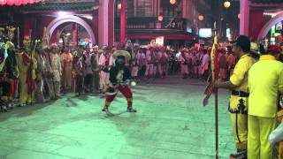 【木日水巷】20121017東港迎王--遶境中區、下頭角宋江陣在媽祖廟拜廟1
