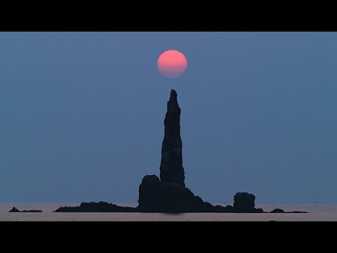 高さ４６ｍローソク岩に朝日灯る 余市 16 05 北海道新聞 Youtube