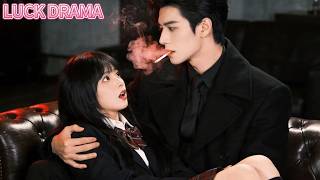 女孩被賣給殺伐果斷的禁欲大佬，本以為這輩子完了，怎料從不碰女人的他竟只對女孩有感覺，將女孩抱回豪宅吮吸她整夜，從此放在心尖寵！【全集】#一口氣看完 #甜寵 #CEO #虐戀 #處子血 #處女 #初夜 screenshot 3