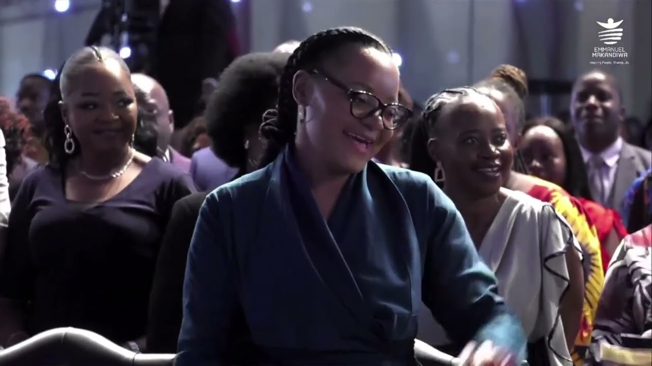 Макандива говорит, что никогда не знал другой женщины, отмечая 20-летие брака.