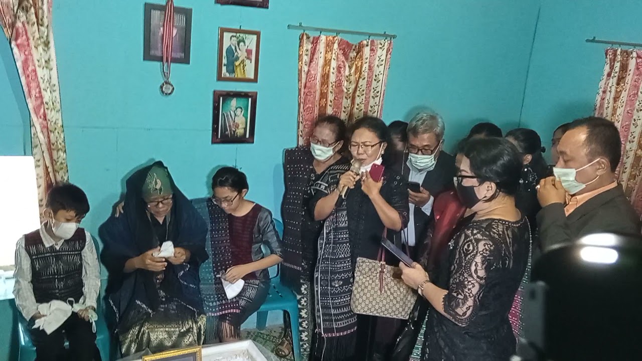 Acara Mambahen Ulos Tujung Tu Boru /Ibotonami