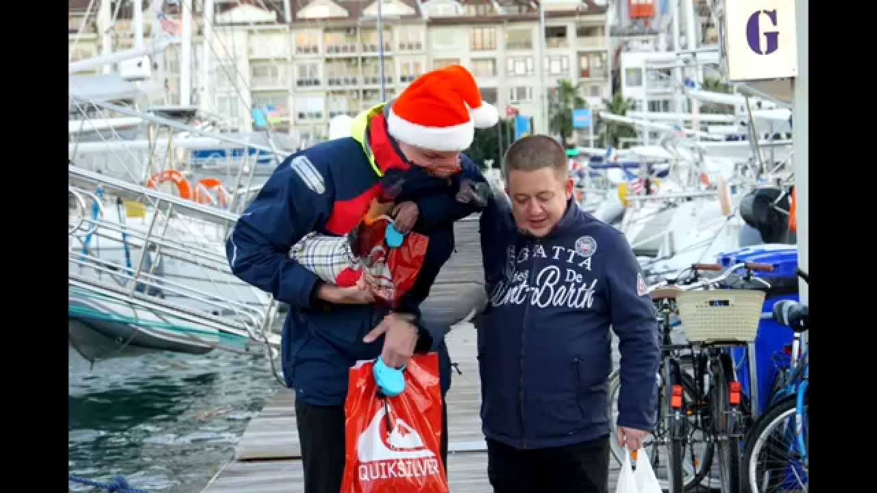 Денис Лунев героически поднимается на мачту катамарана МанаМана на ...