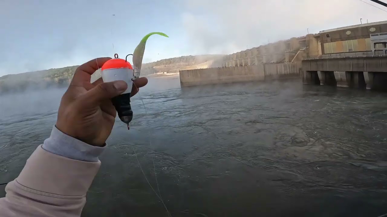 Pesca de Striper en Ford Gibson con Flotador