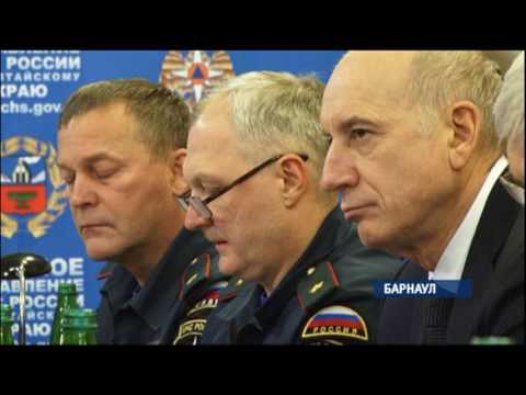 На Алтай прибыл Владимир Пучков, чтобы обсудить вопросы подготовки к предстоящему паводку