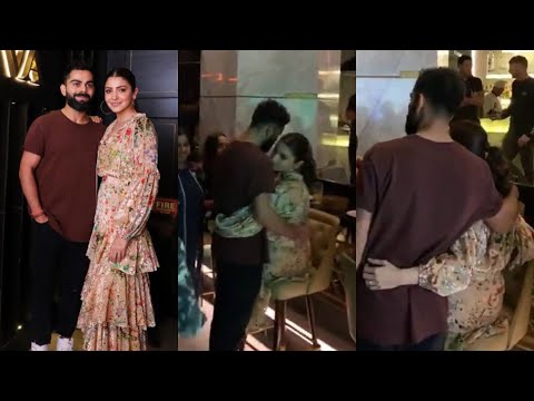 Virat Kohli and Anushka Sharma enjoy some ROMANTIC moments at a dinner party | Virushka cute videos