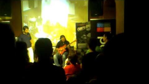 Alex Hutchings Jamming on Stage Part 2