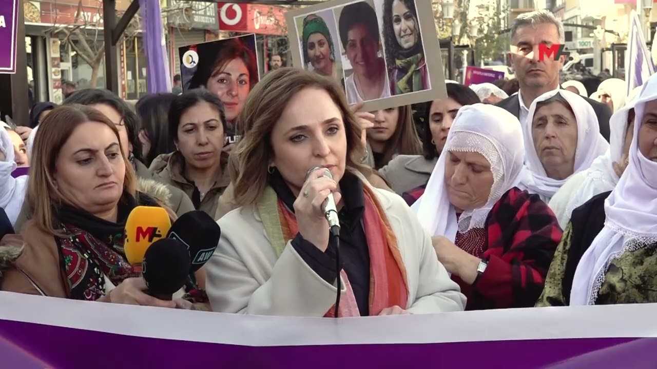 Meclîsa me ya Jinan Sêvê Demîr, Fatma Uyar û Pakîze Nayîr ên ku 10 sal berê hatin kuştin bû.