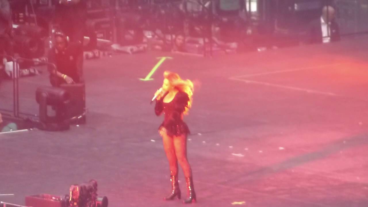 Beyoncé - Irreplaceable live in Amsterdam Arena 16-07-16