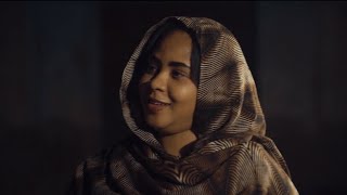 لما تكون داير تحنك وامك قاعده وفيك توزعها 😂❤️رومانسيات عمر ووفاء -  مسلسل خط احمر