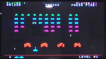 Atari FB 8 Gameplay Space invaders