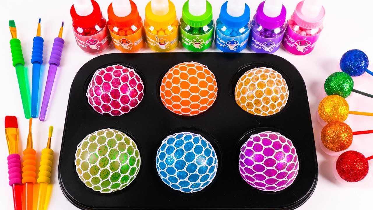 satisfying-video-l-how-to-make-6-stress-ball-toys-from-rainbow-lollipop