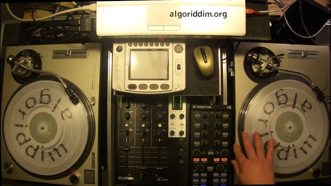 Love Without Feelings (Heptones, Harry Mudie, John Holt, Gladstone Anderson)