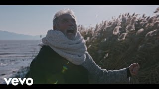 Kathie Lee Gifford - The God Of The How And When (Joshua) ft. Larry Gatlin
