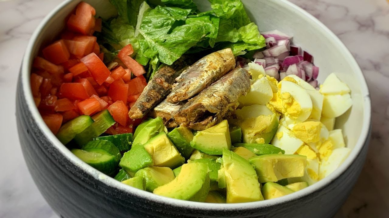 Avocado Sardine Salad | Salade d'Avocats à la Sardine