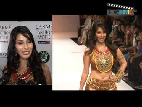 Sophie Chaudhary Walks The Ramp At Malaga Show!!!