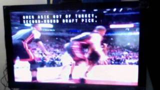 Taj Gibson dunk face on Dwayne Wade Miami Vs Chicago Game 1