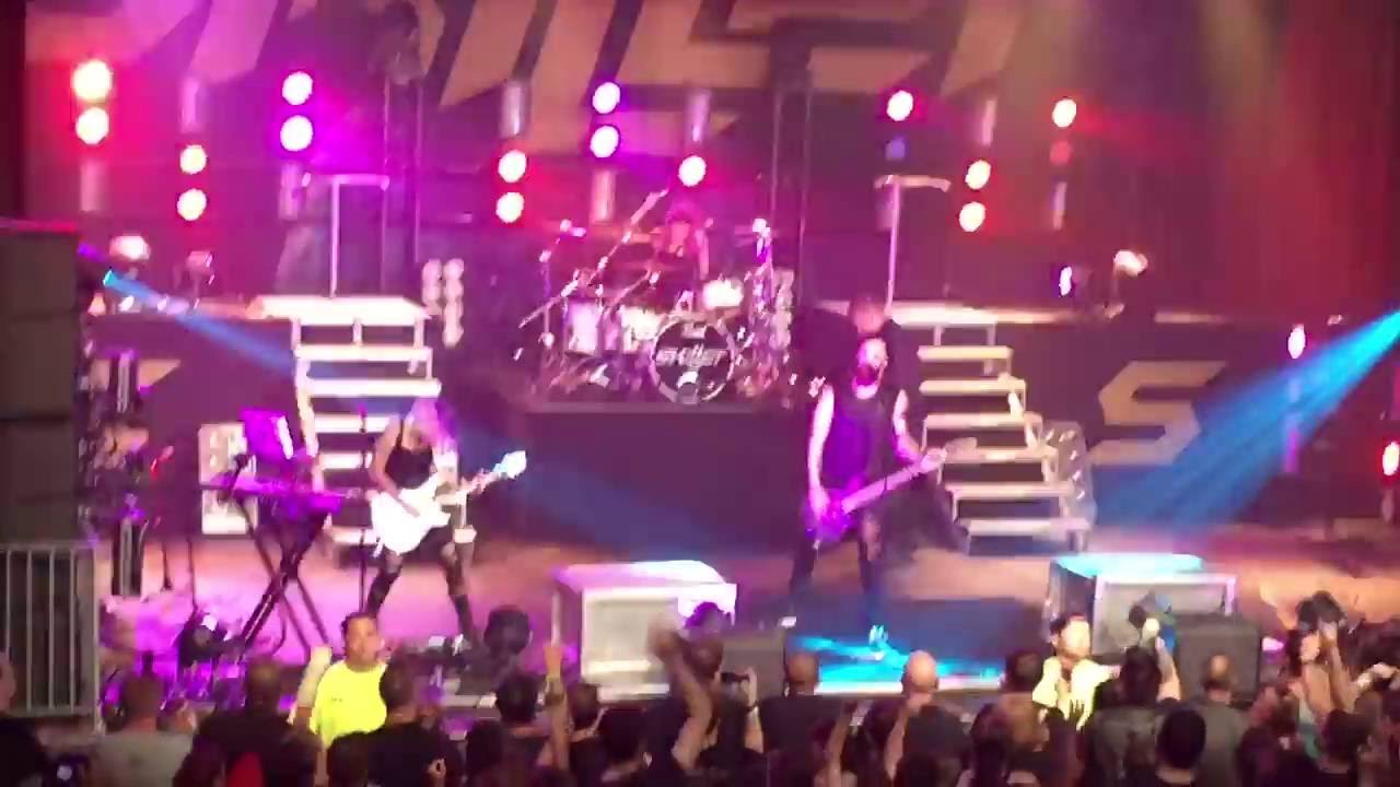 skillet the resistance live in omaha nebraska unleashed tour